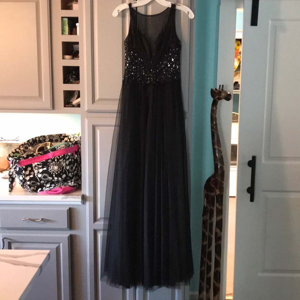 PROM DRESS - Picture 2 of 6